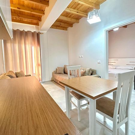 Maison Apartments Vlorë Buitenkant foto