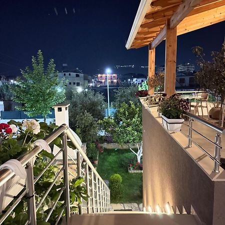 Maison Apartments Vlorë Buitenkant foto